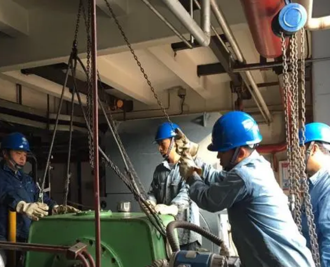 钢厂连铸机检修手拉葫芦解决部件吊装难题
